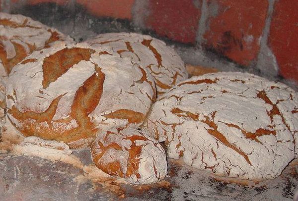 Португальский маисовый хлеб