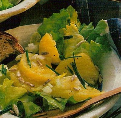 Картофельный салат с семечками