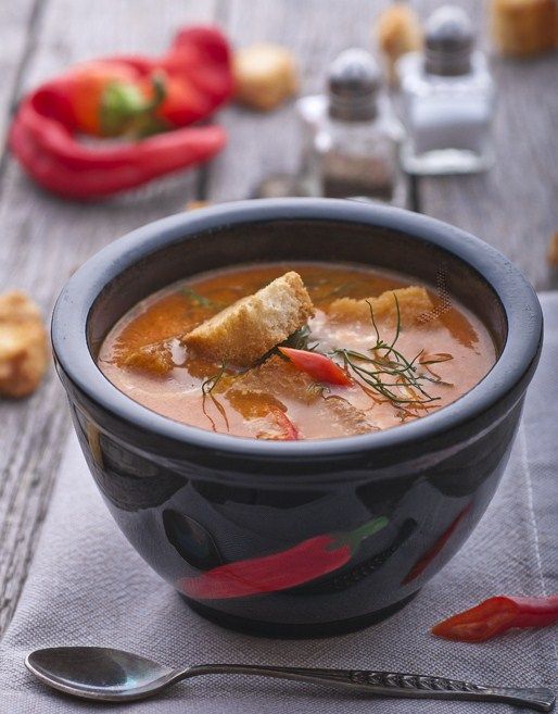 Крем-суп с жареным перцем и имбирем