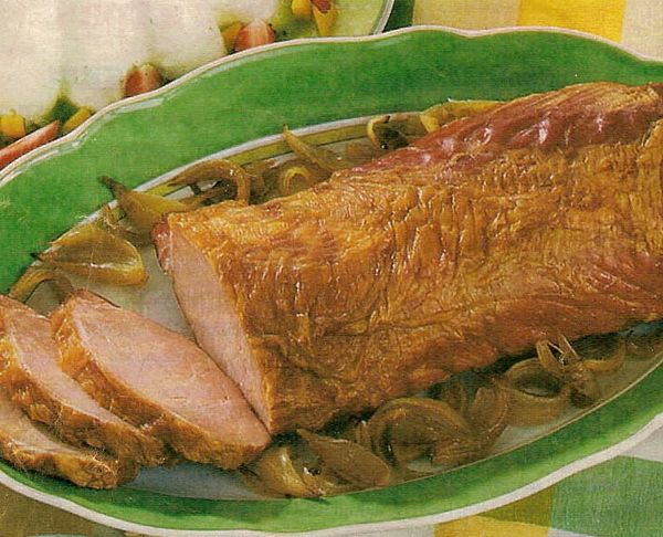 Жаркое из свинины с разными соусами