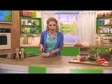 Салат з сухариками - рецепт  | Ранок з Україною