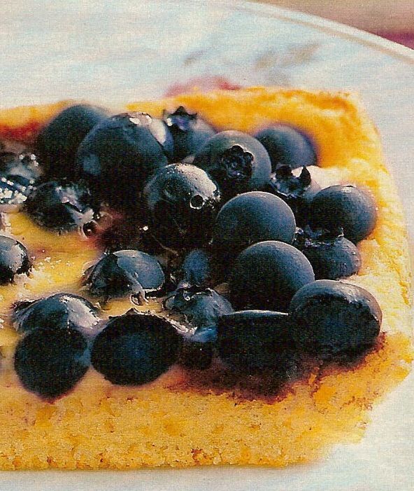 Чернично-сливочный пирог