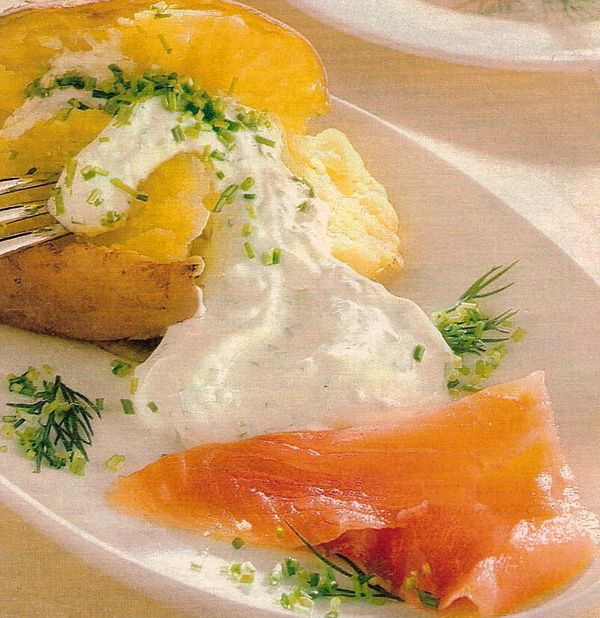 Картофель с лососем