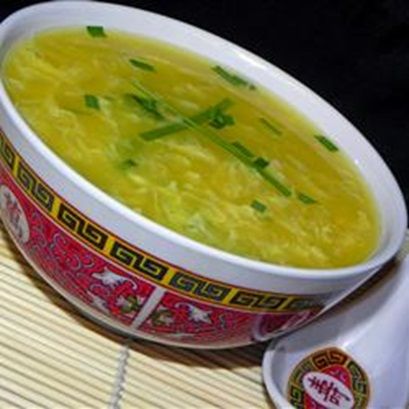 Тайский яичный суп